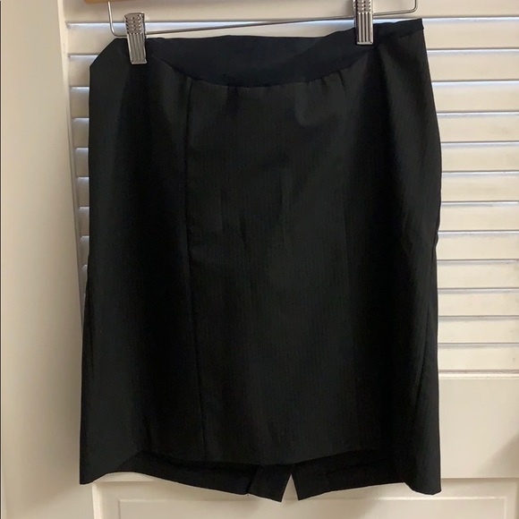 Motherhood Maternity skirt for work - Picture 2 of 5